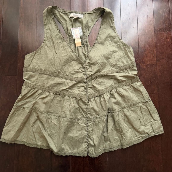 Decree Tops - Decree Women’s Boho Festival Style Top Size L Tiered Hem Olive Green Cottage